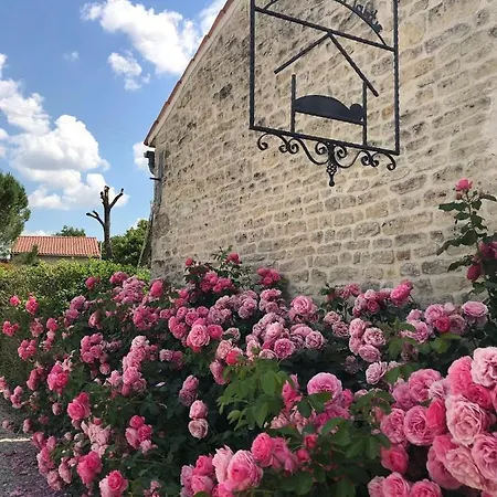 Le Clos Du Plantis Couette-café Sonnac (Charente-Maritime)