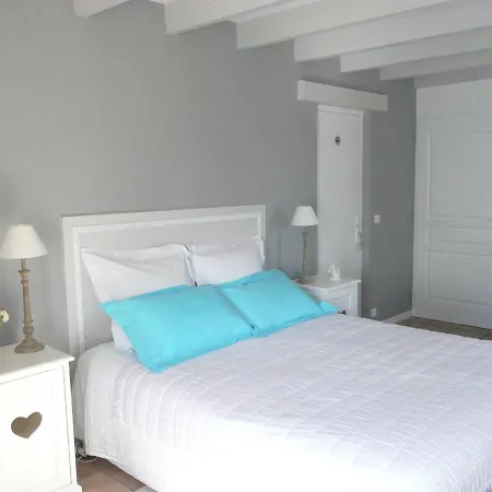 Le Clos Du Plantis Bed & Breakfast 3*