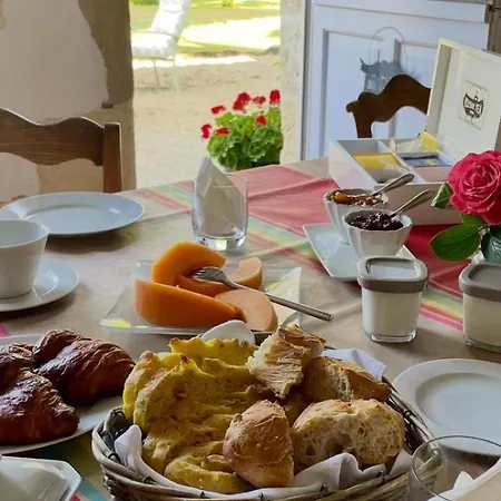 Le Clos Du Plantis Bed & Breakfast
