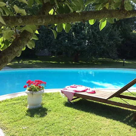 Le Clos Du Plantis 3* Sonnac (Charente-Maritime)